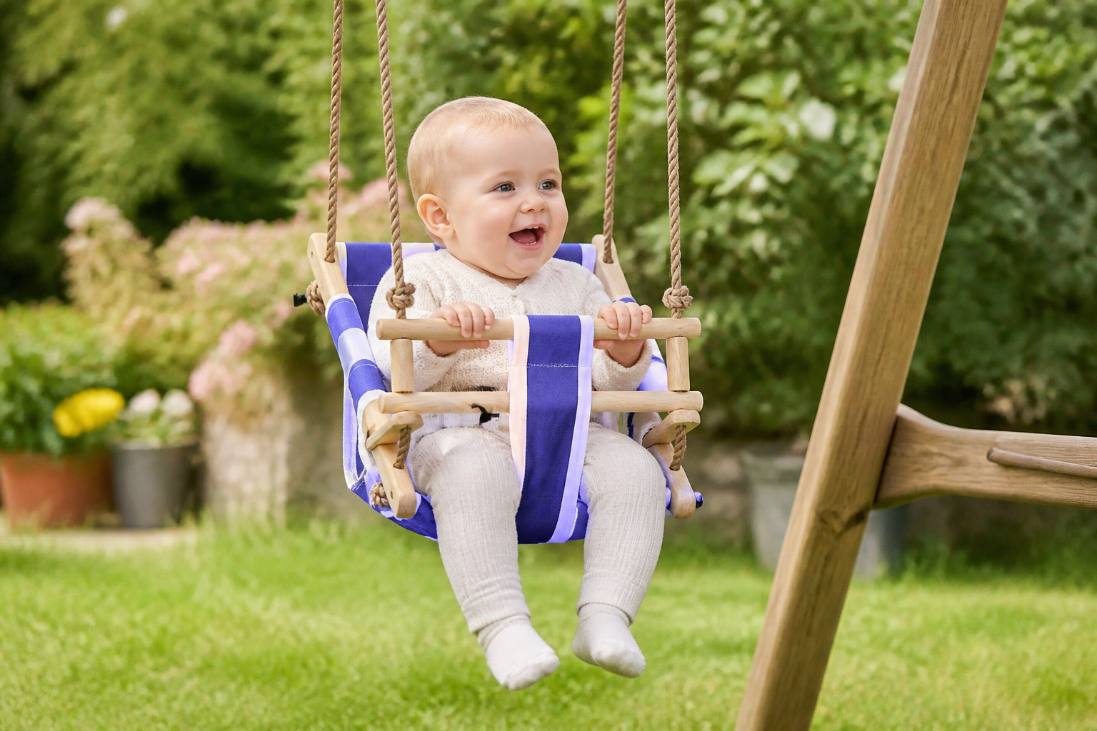schommel karwei: praktische toepassing van Babyschommel voor buiten met veiligheidsgordel