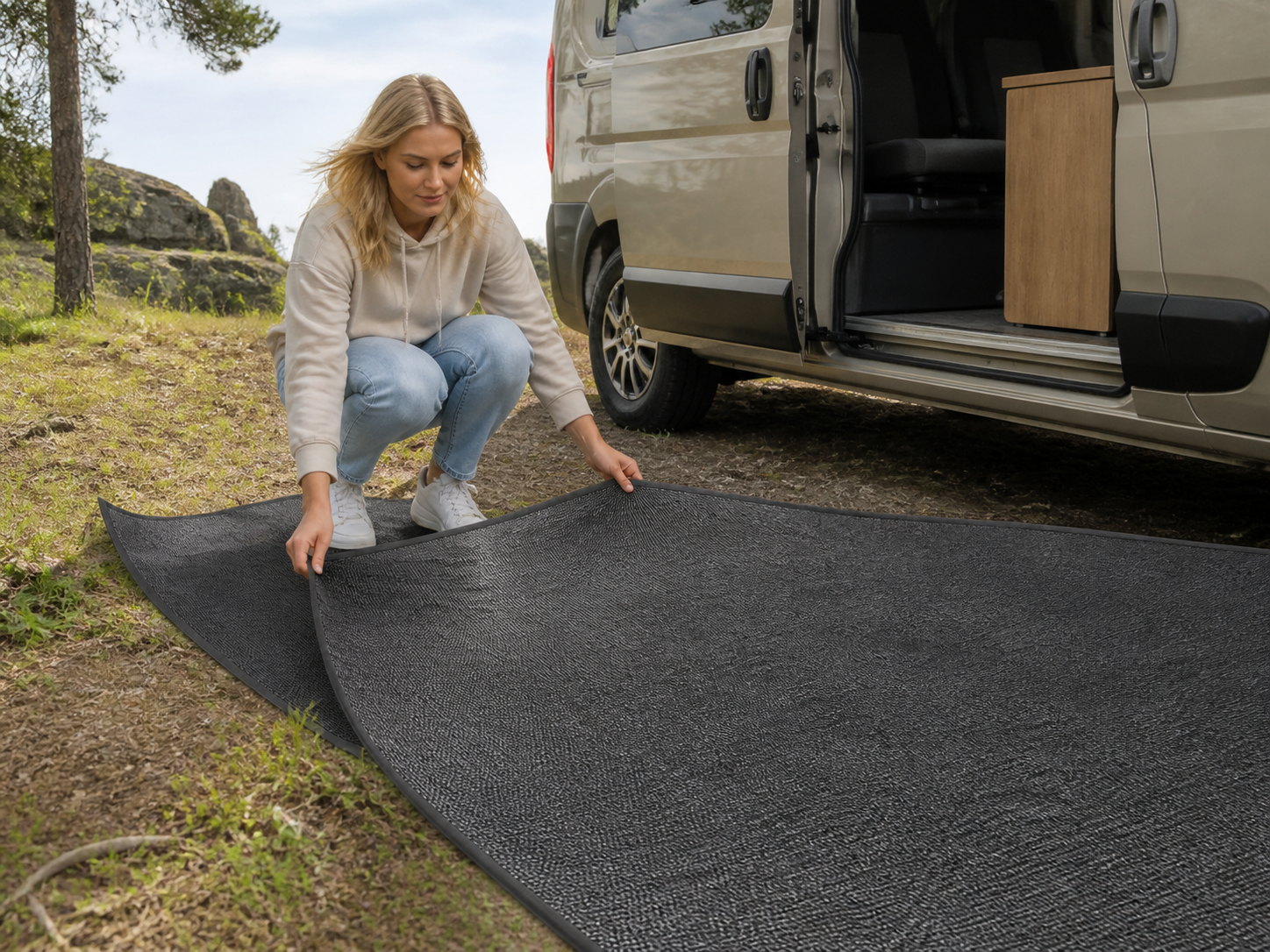 tenttapijt isabella: praktische toepassing van Tenttapijt antraciet – waterdoorlatend HDPE